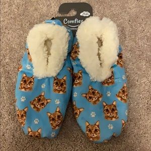 Cozy cat slippers